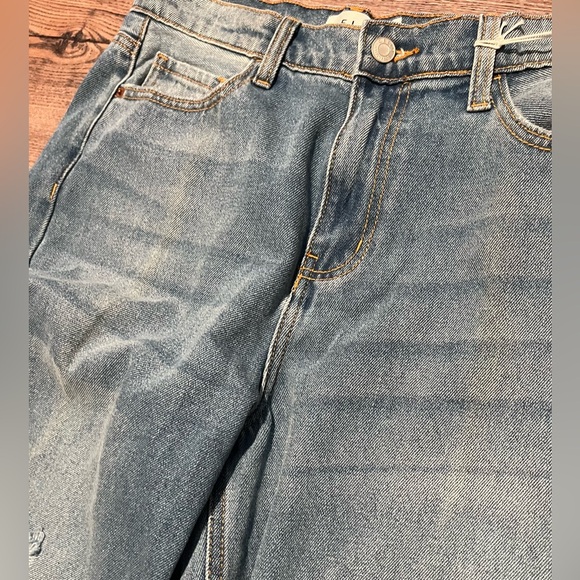 NWT cello wide leg ripped knee vintage distressed jeans size 11 - Picture 4 of 4